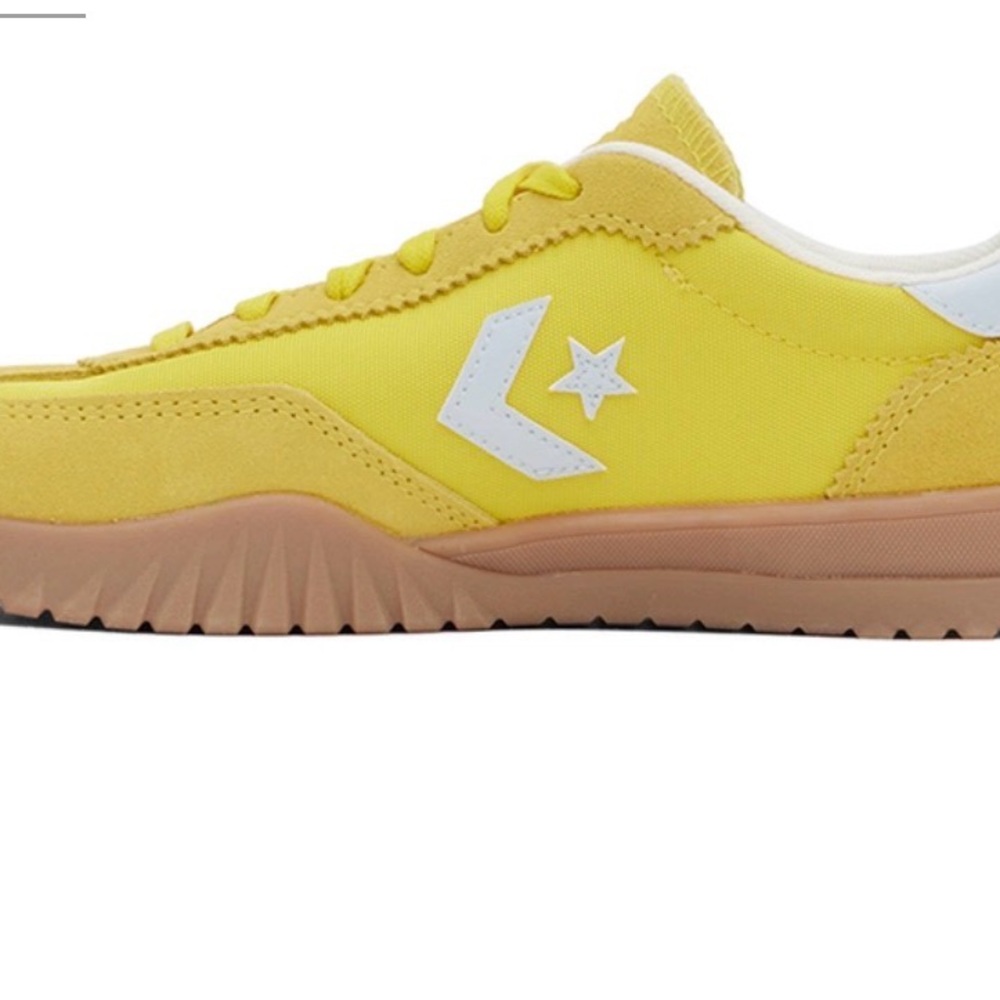 Converse one star trainers worn once